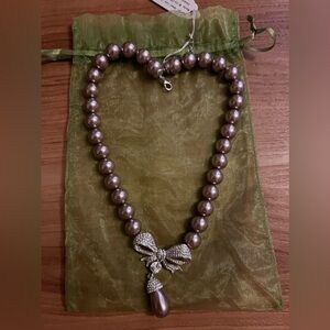 New Gorgeous Pearl + Crystal Fashion Necklace